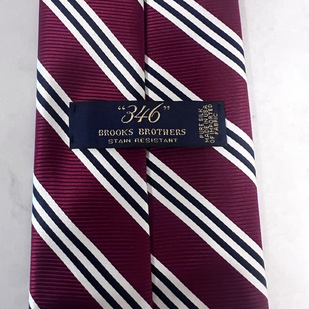 Brooks Brothers silk tie. Diagonal stripe. Authentic